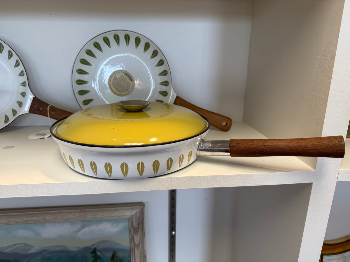 Cathrineholm Covered Fry Pan (Mustard) – view 3
