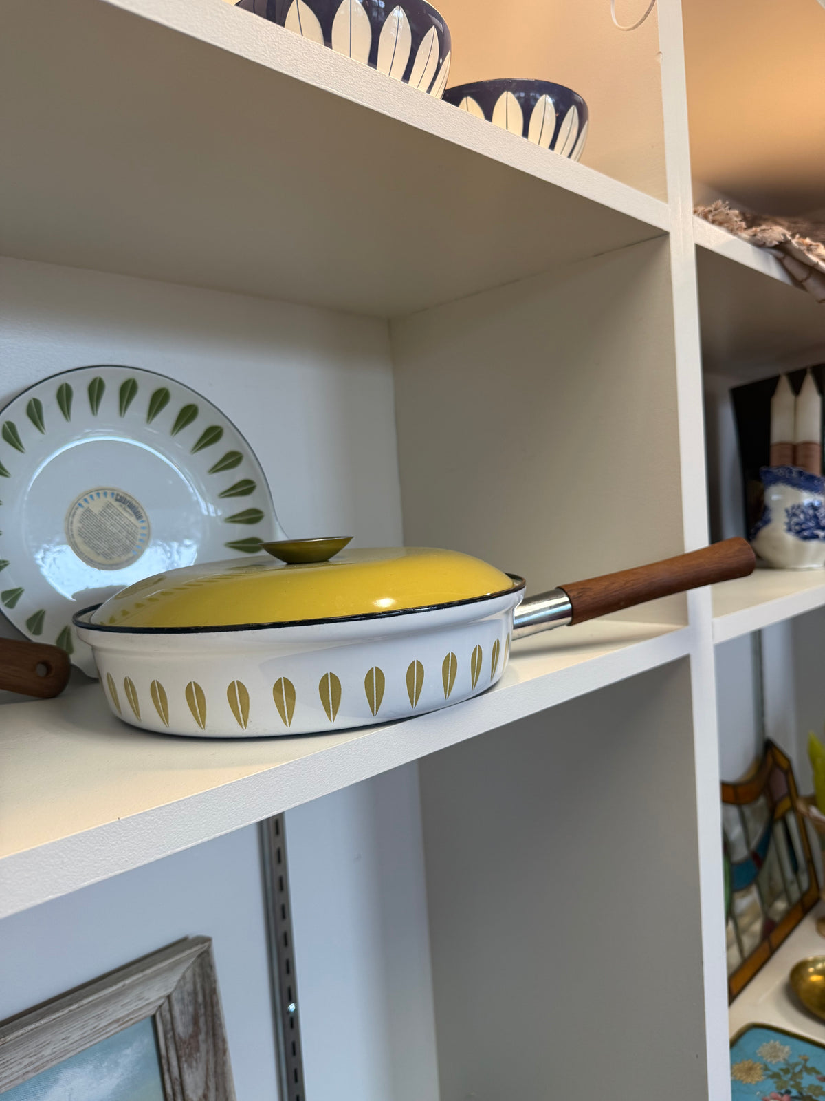 Cathrineholm Covered Fry Pan (Mustard) – view 2