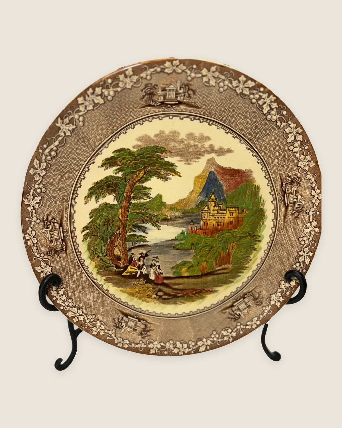 Jenny Lind Royal Straffordshire Round Wall Plate